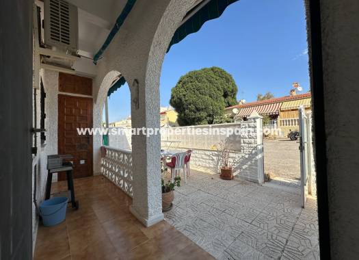 Reventa - Vivienda Adosada - La Marina - Urbanización La Marina