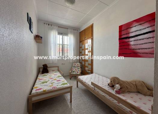 Reventa - Vivienda Adosada - La Marina - Urbanización La Marina