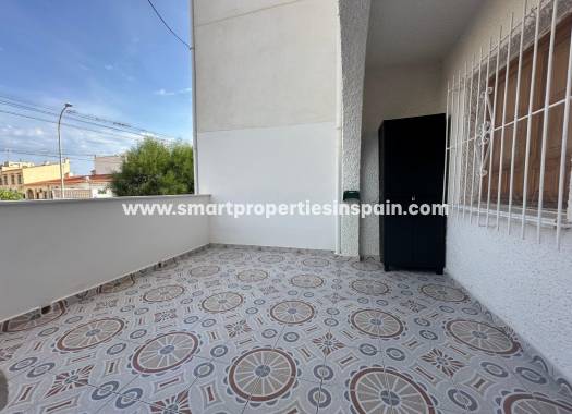 Reventa - Vivienda Adosada - La Marina - Urbanización La Marina