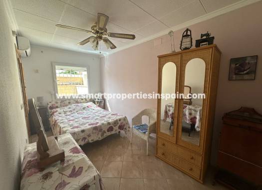Resale - Detached Villa - La Marina - Urbanización La Marina