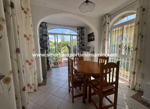 Resale - Detached Villa - La Marina - Urbanización La Marina