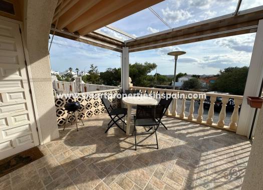 Resale - Townhouse - La Marina - Urbanización La Marina