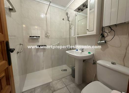 Resale - Townhouse - La Marina - Urbanización La Marina