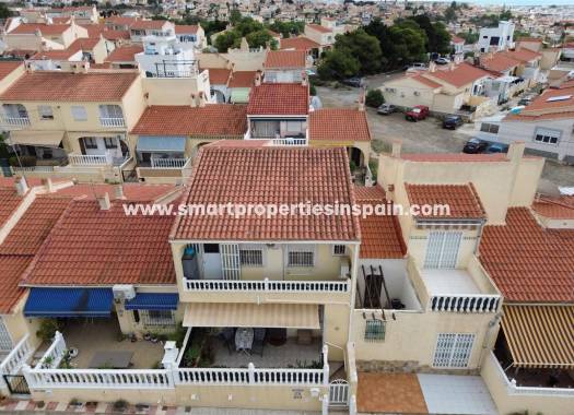 Reventa - Vivienda Adosada - La Marina - Urbanización La Marina