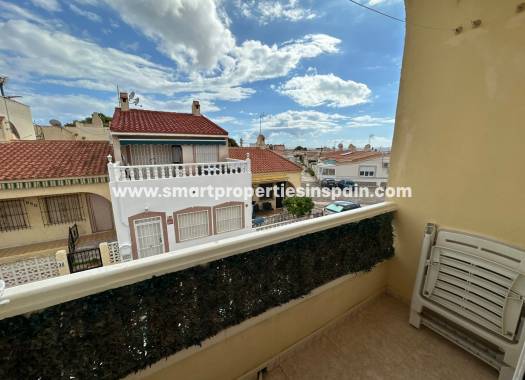 Reventa - Vivienda Adosada - La Marina - Urbanización La Marina