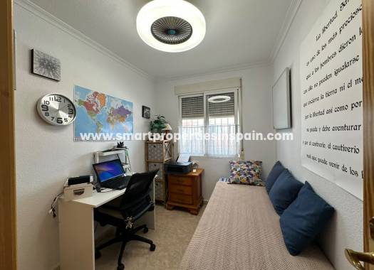 Reventa - Vivienda Adosada - La Marina - Urbanización La Marina