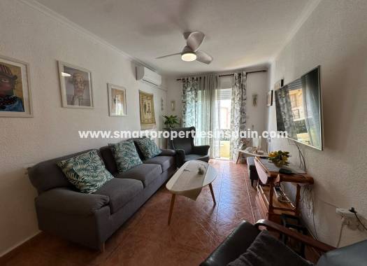 Reventa - Vivienda Adosada - La Marina - Urbanización La Marina