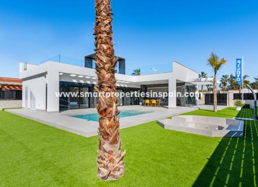 New Build - Detached Villa - Algorfa